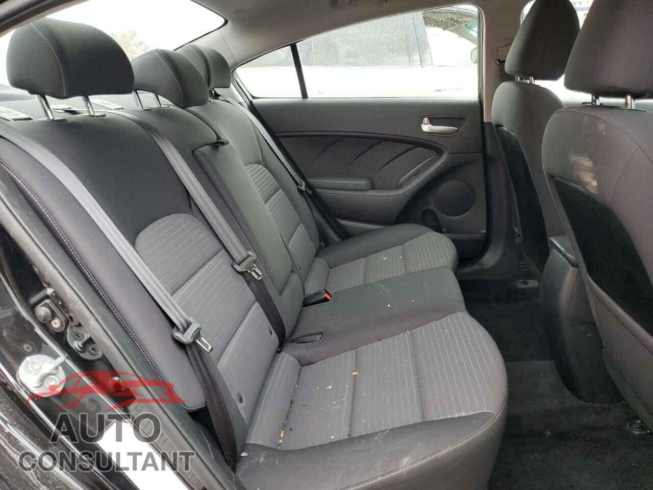 KIA FORTE 2017 - 3KPFL4A79HE126588
