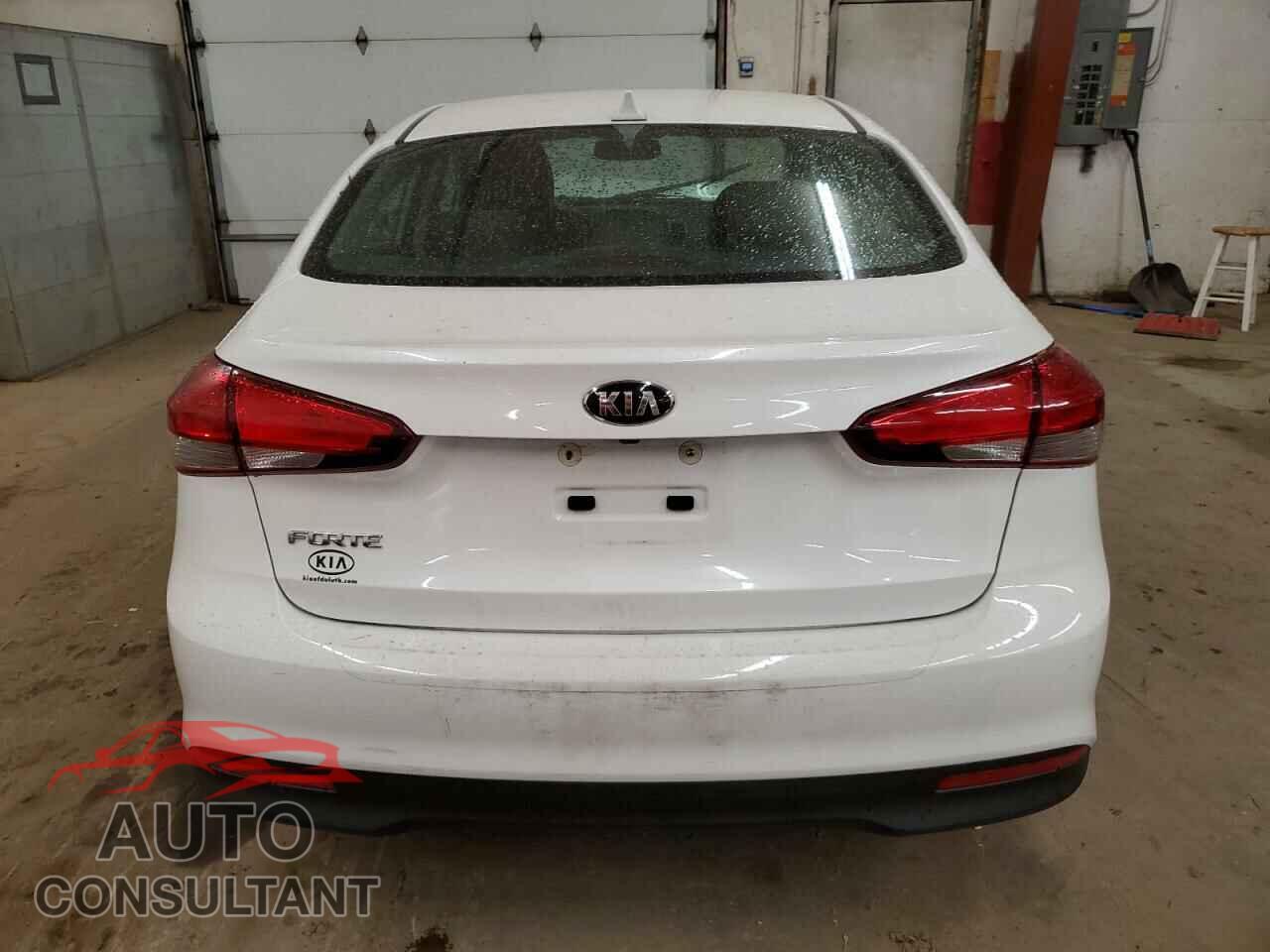 KIA FORTE 2017 - 3KPFL4A75HE082329