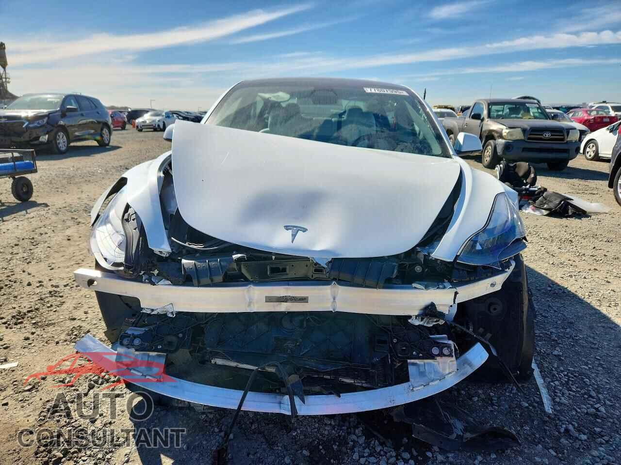 TESLA MODEL 3 2022 - 5YJ3E1EBXNF324385