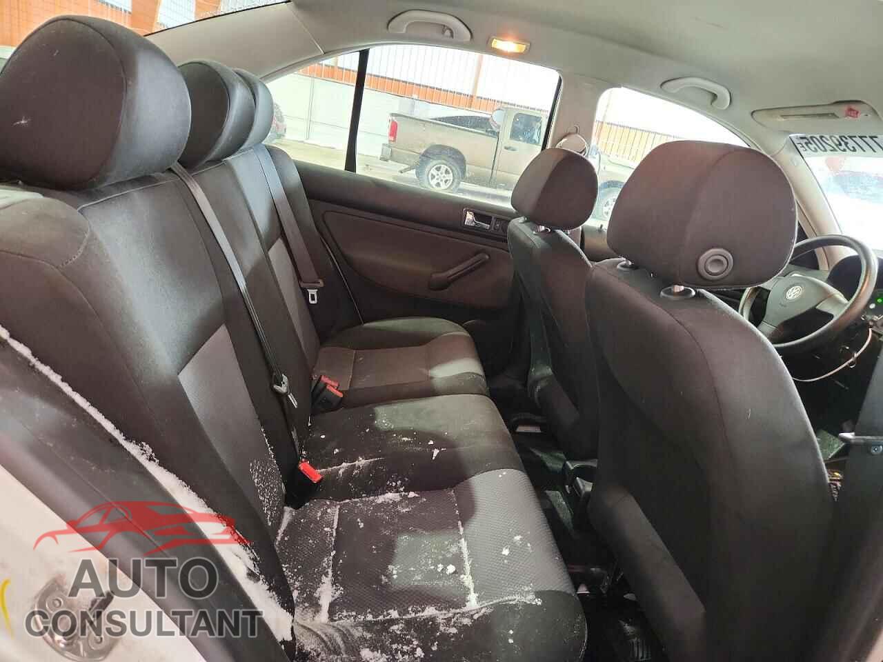 VOLKSWAGEN JETTA 2009 - 3VWTK69M09M618989