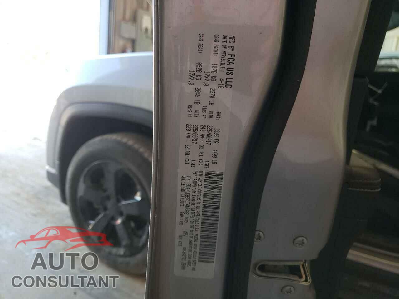 JEEP COMPASS 2018 - 3C4NJCBB7JT410902