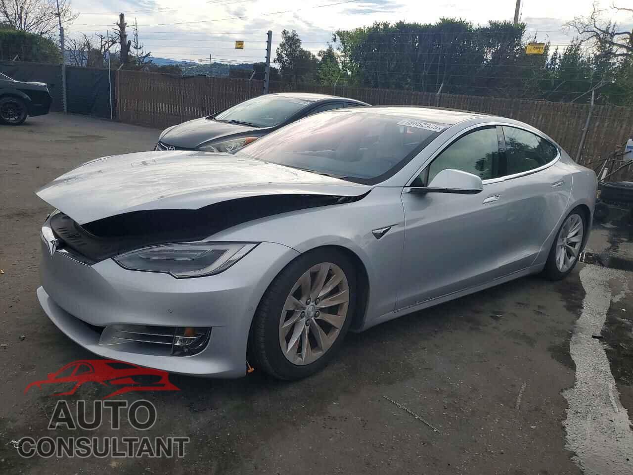 TESLA MODEL S 2018 - 5YJSA1E24JF246333