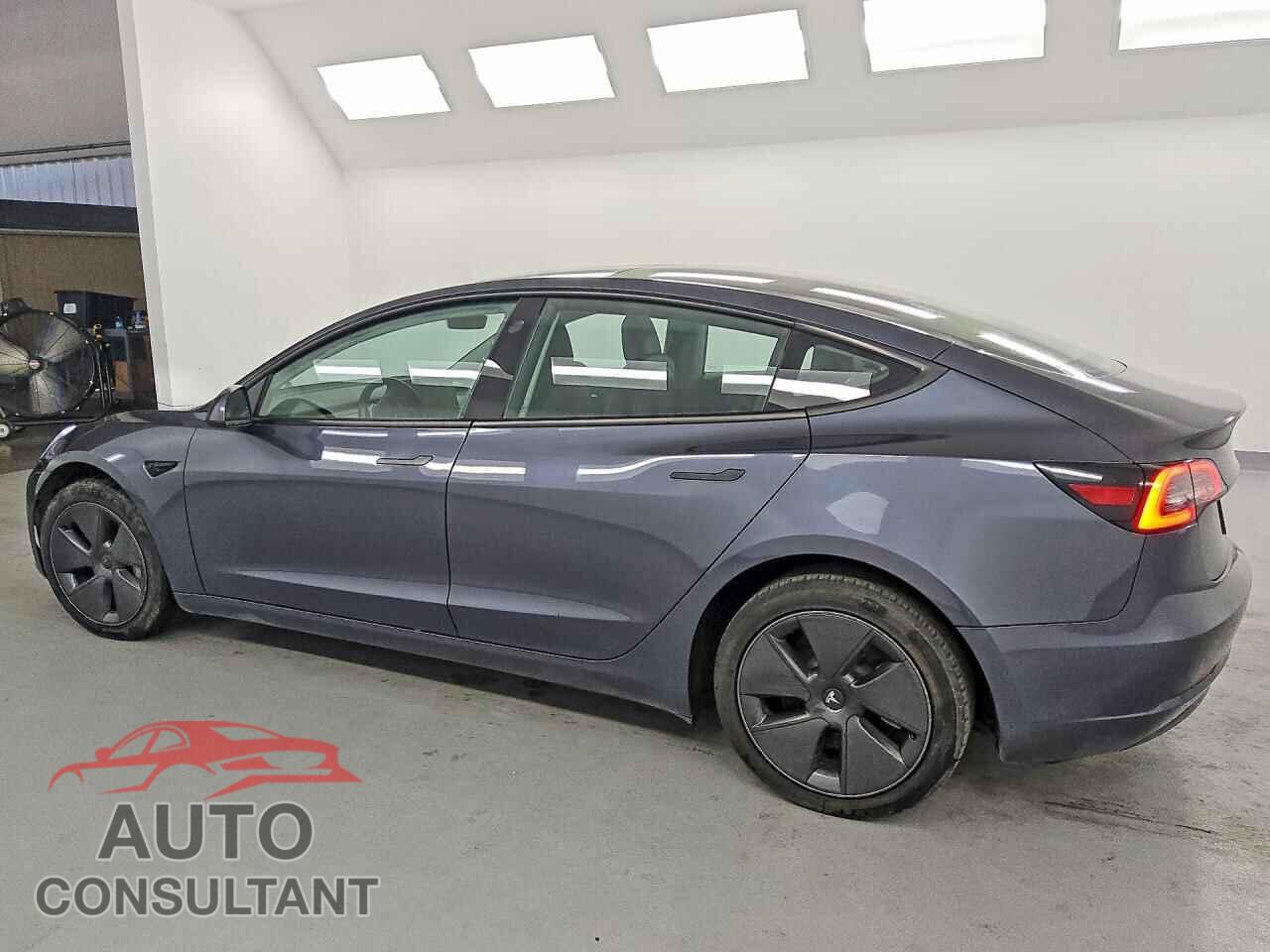 TESLA MODEL 3 2023 - 5YJ3E1EA7PF447779