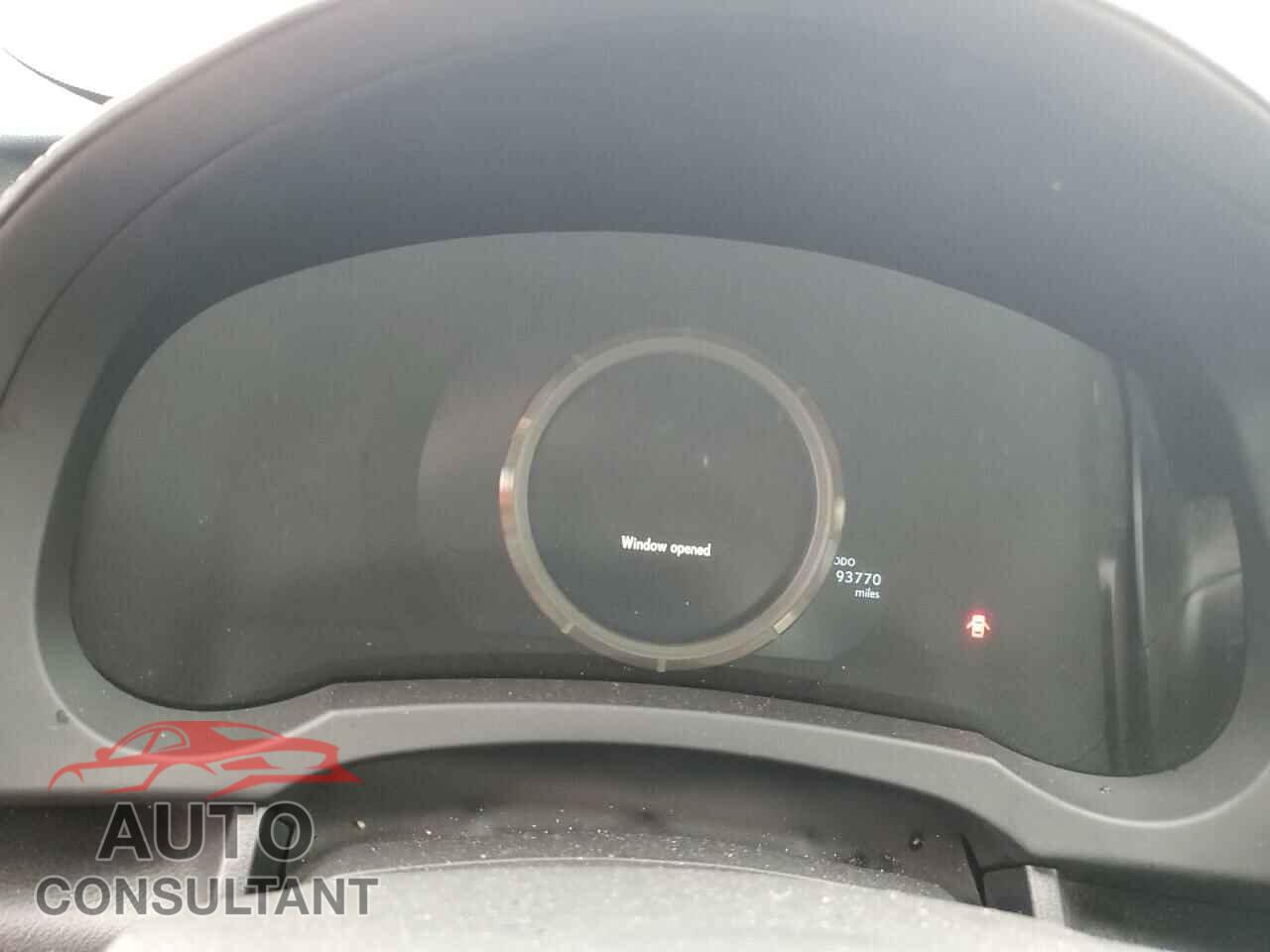 LEXUS IS 2015 - JTHBE1D26F5017102