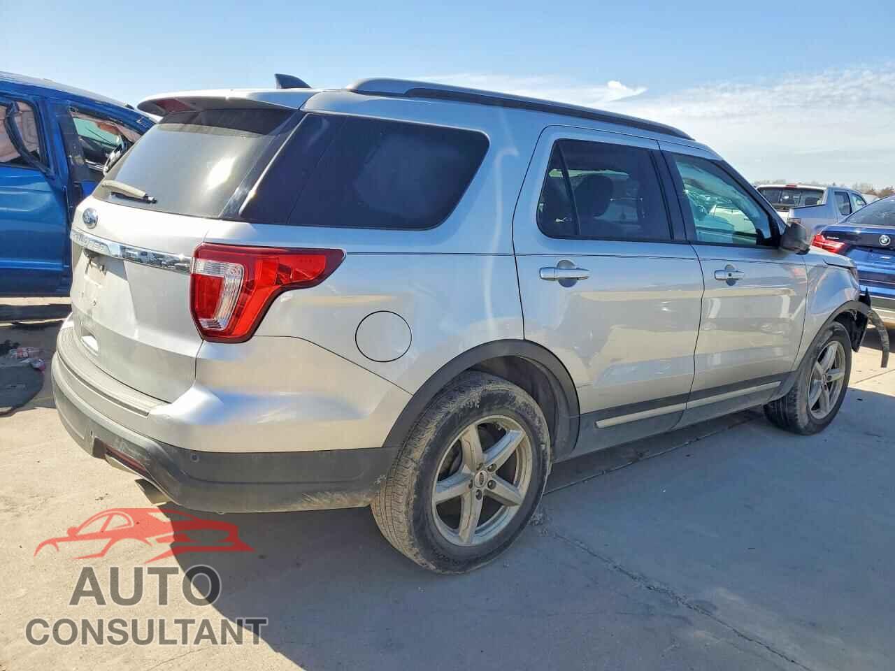 FORD EXPLORER 2018 - 1FM5K7D88JGB26538
