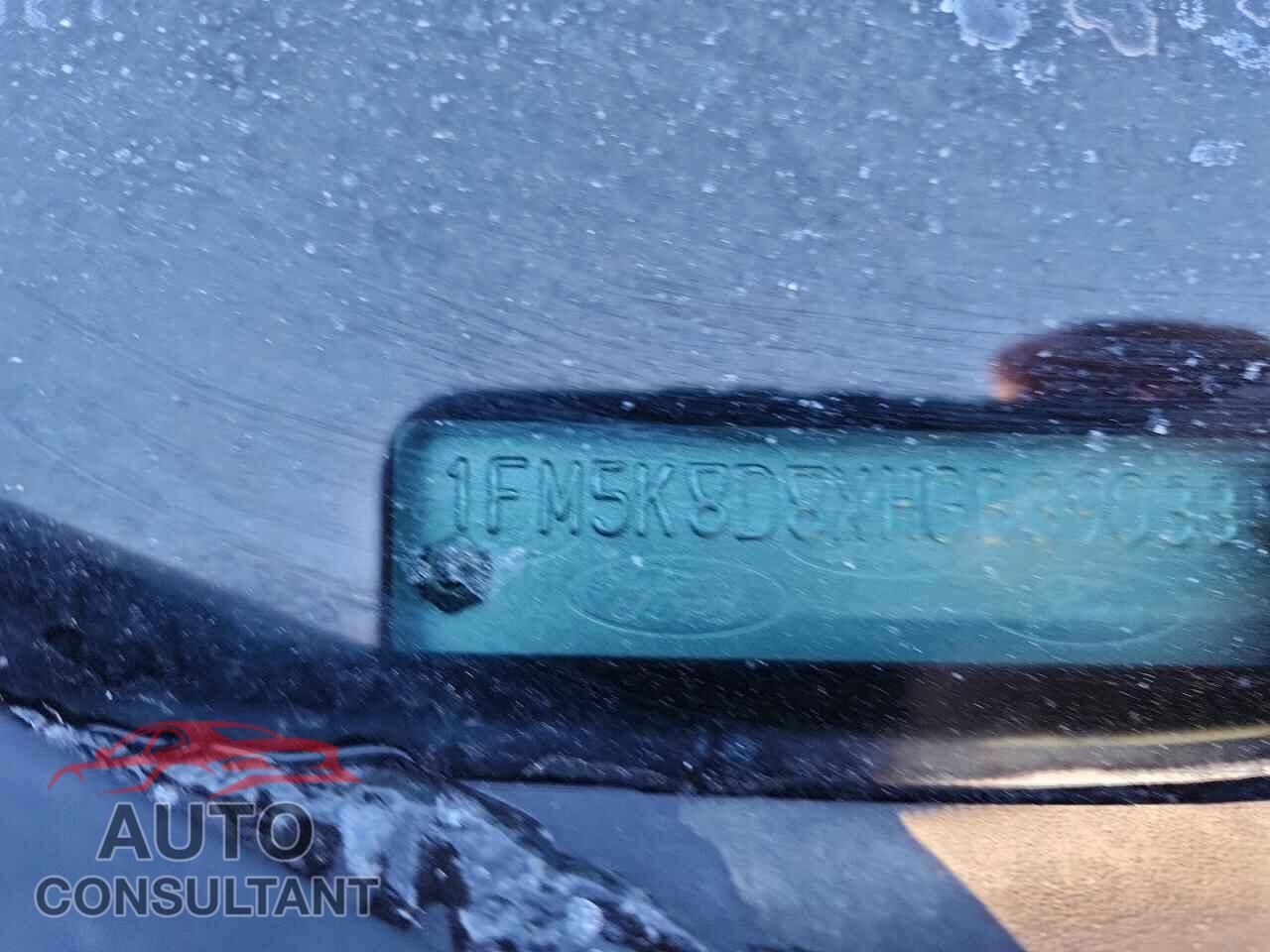 FORD EXPLORER 2017 - 1FM5K8D8XHGB39033