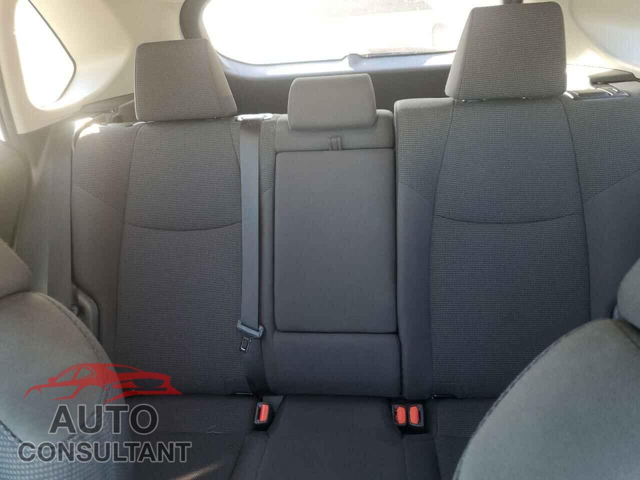 TOYOTA RAV4 2019 - 2T3F1RFV0KC021462