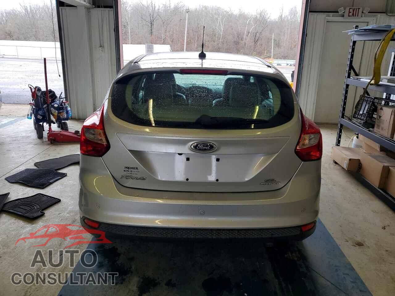 FORD FOCUS 2012 - 1FAHP3M27CL413487