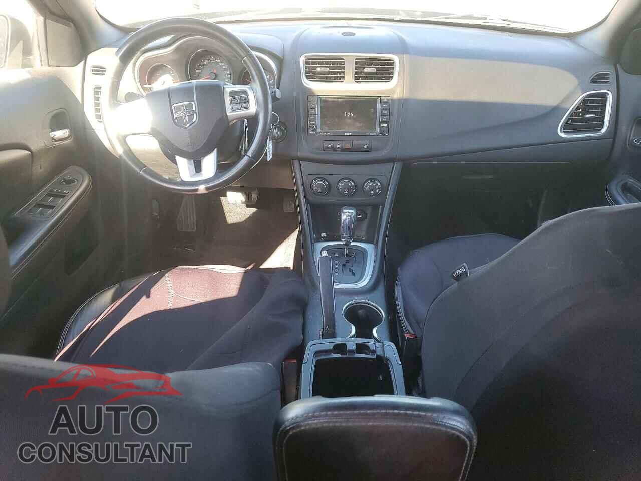 DODGE AVENGER 2011 - 1B3BD2FG5BN528802