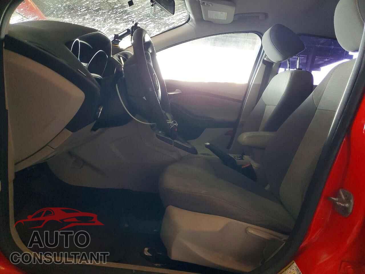 FORD FOCUS 2014 - 1FADP3K28EL176738