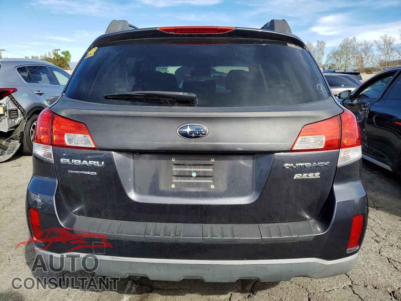 SUBARU OUTBACK 2013 - 4S4BRBGC0D3211533