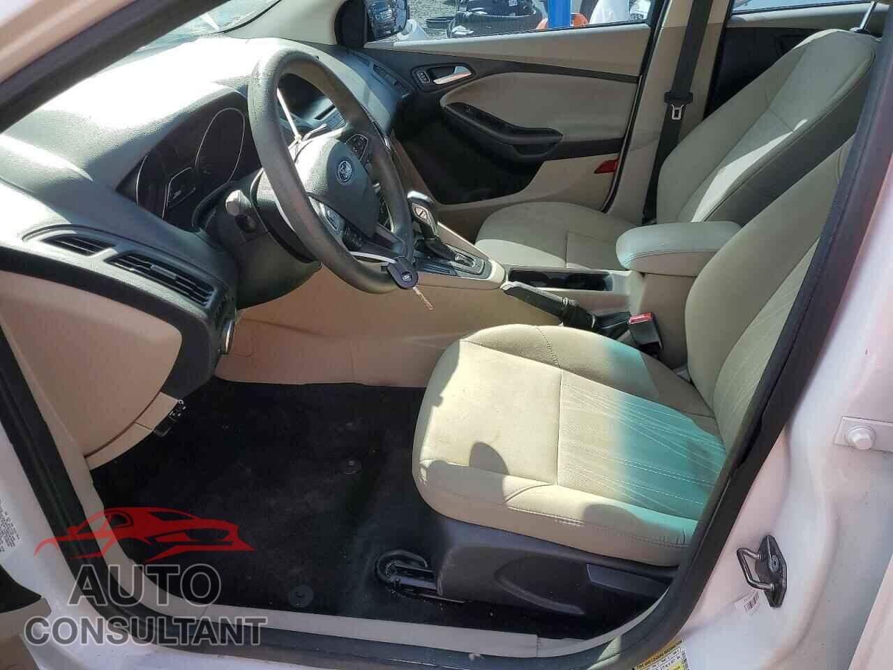 FORD FOCUS 2016 - 1FADP3F29GL389095