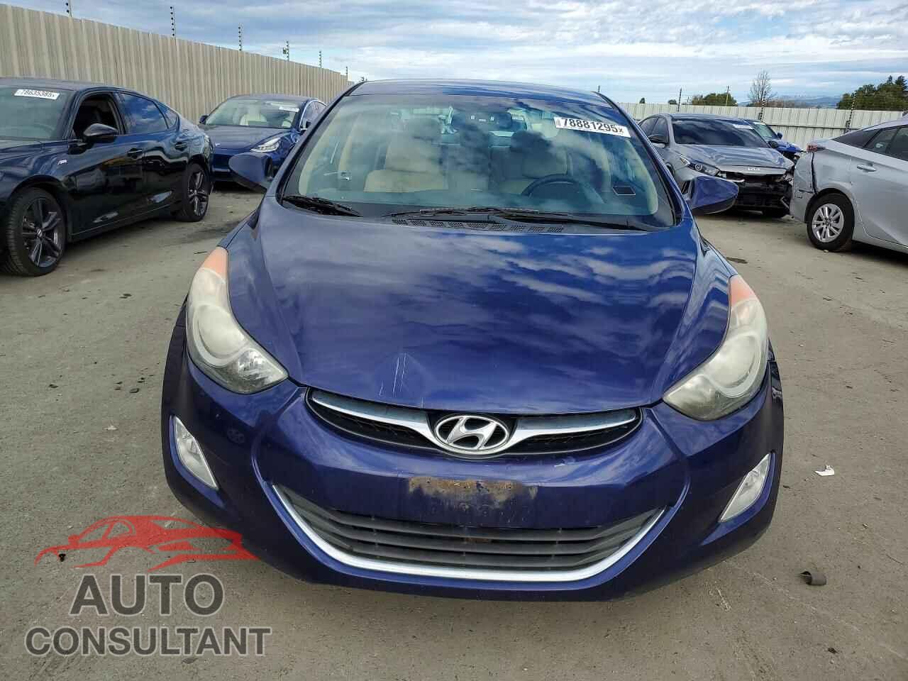 HYUNDAI ELANTRA 2013 - 5NPDH4AE2DH279469