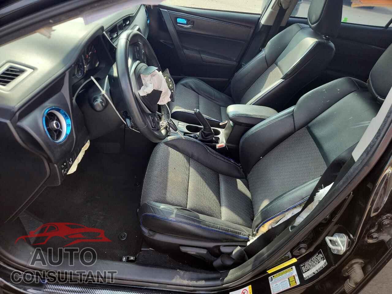 TOYOTA COROLLA 2018 - 5YFBURHE4JP808599