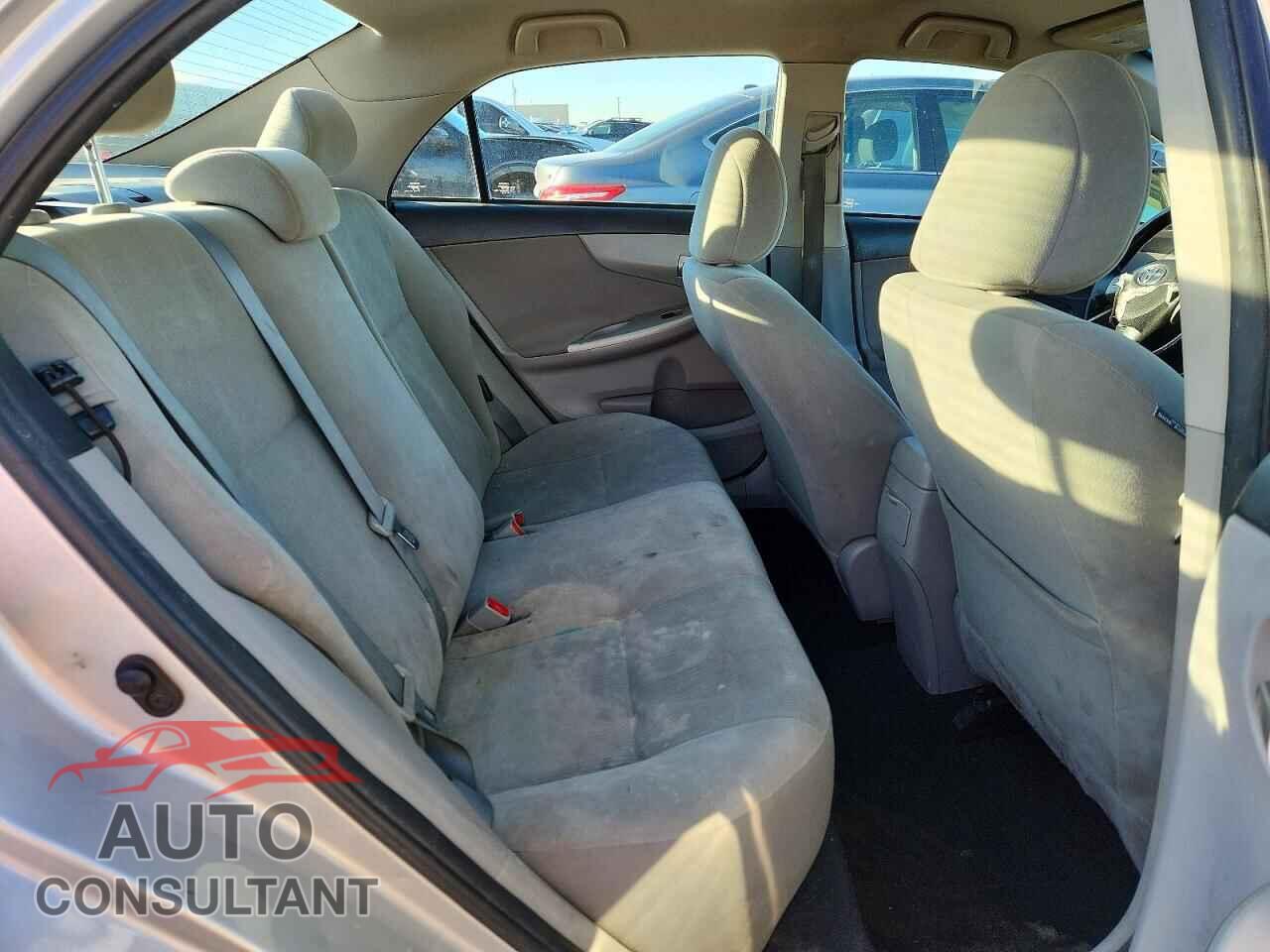TOYOTA COROLLA 2013 - 5YFBU4EE8DP080717