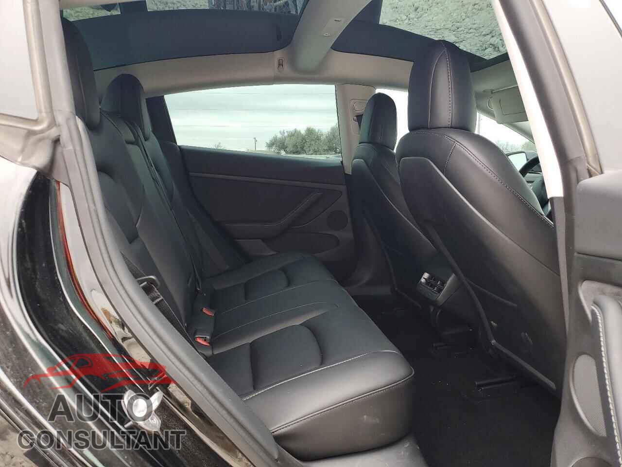 TESLA MODEL 3 2022 - 5YJ3E1EBXNF267699