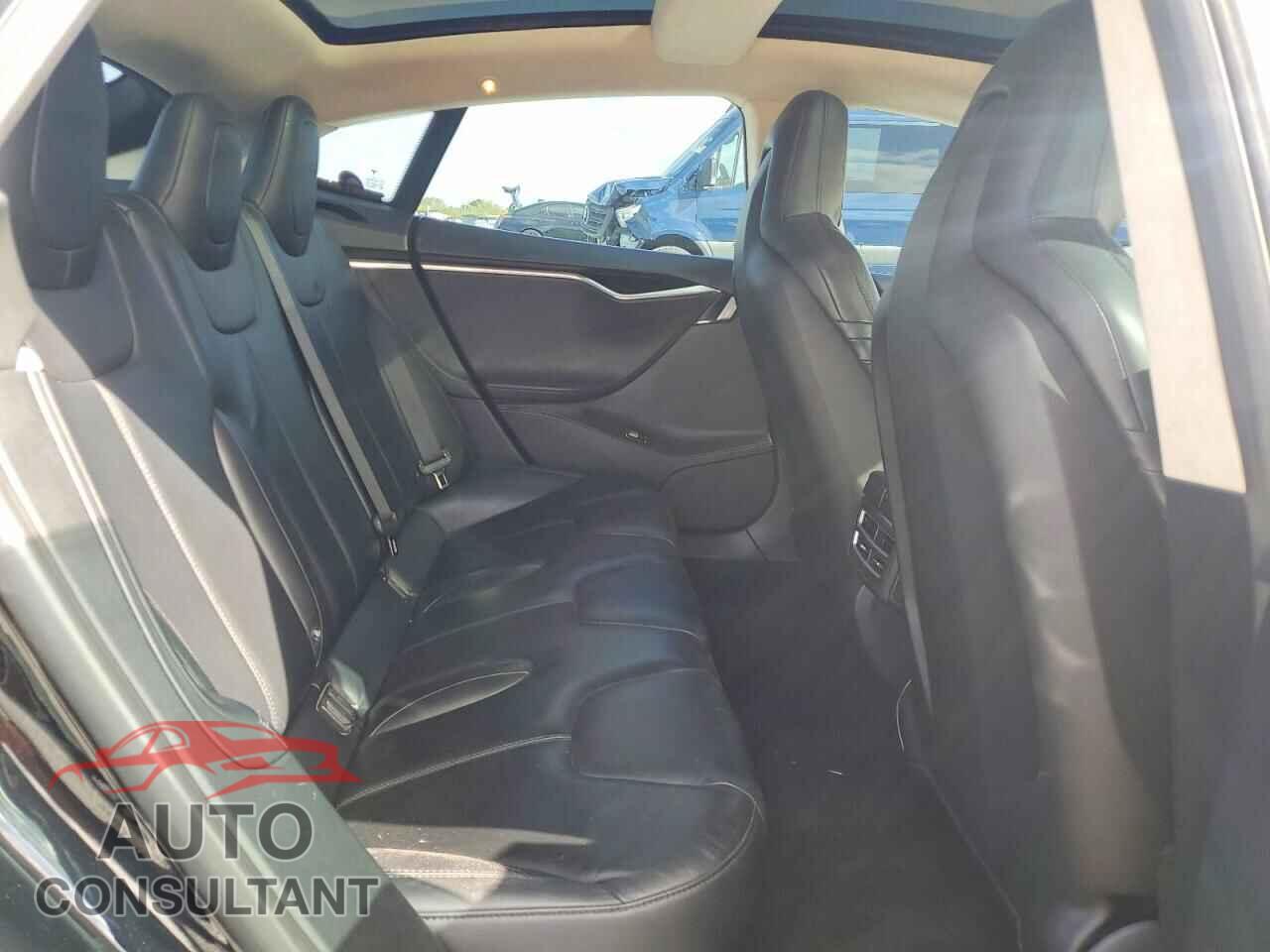 TESLA MODEL S 2016 - 5YJSA1E2XGF130191