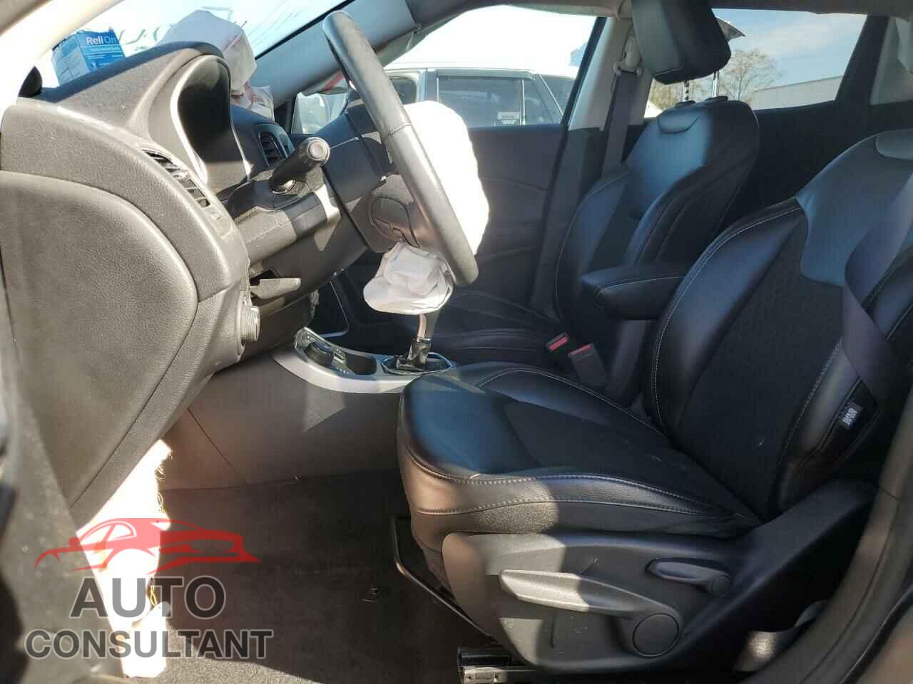 JEEP COMPASS 2019 - 3C4NJDBB7KT849234