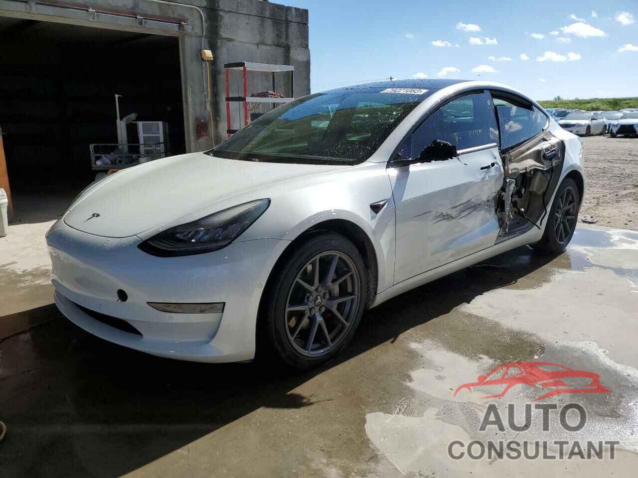 TESLA MODEL 3 2021 - 5YJ3E1EBXMF855407