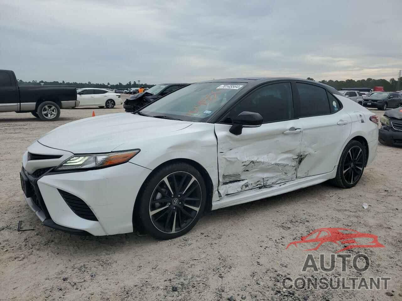 TOYOTA CAMRY 2019 - 4T1B61HK2KU278571