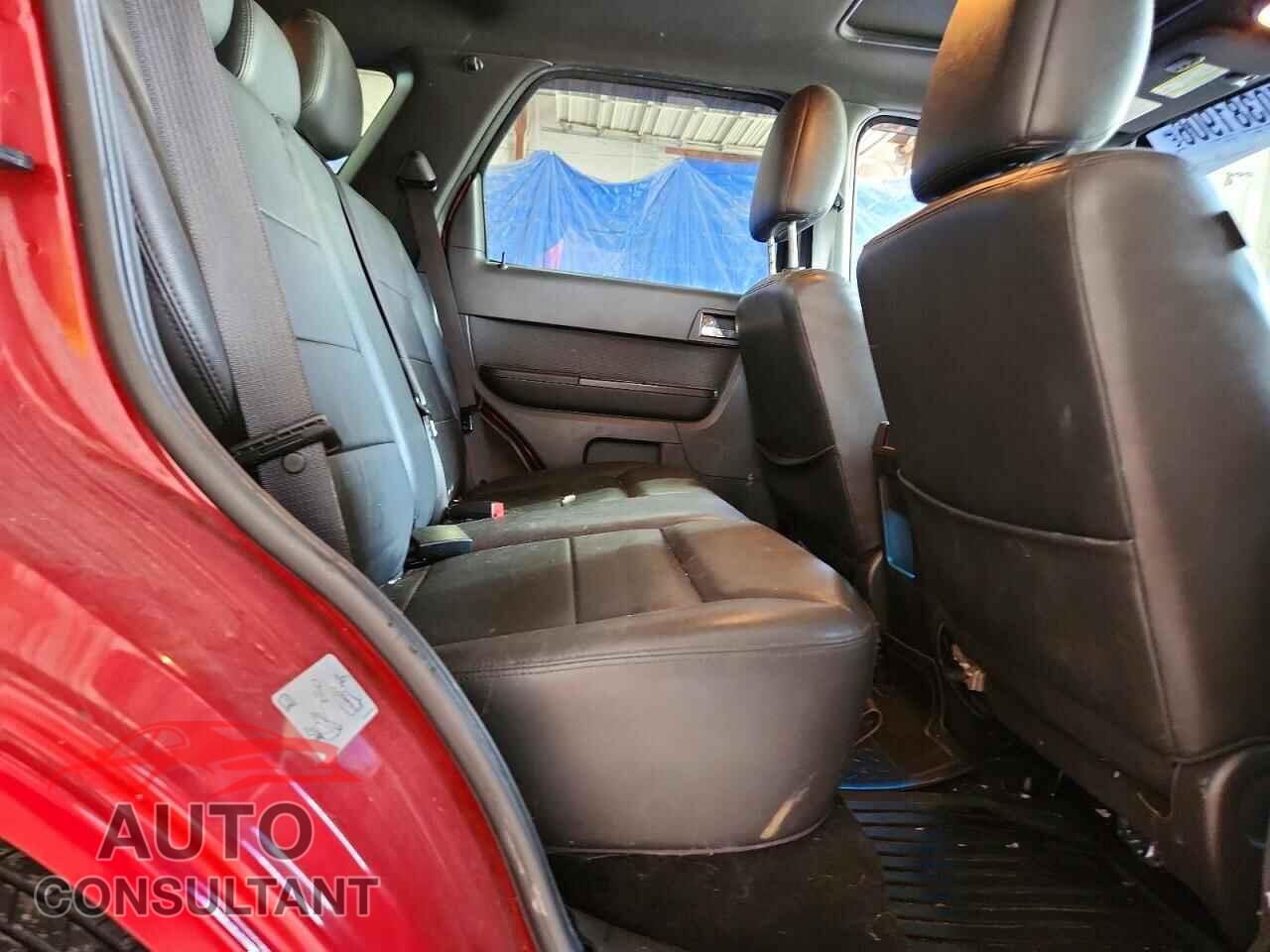 FORD ESCAPE 2011 - 1FMCU9EG7BKA54247