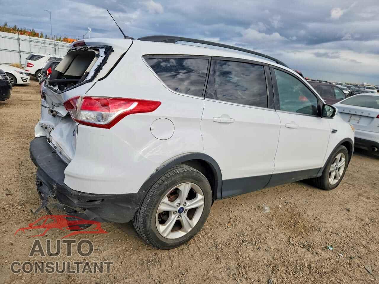 FORD ESCAPE 2015 - 1FMCU9G91FUC16124