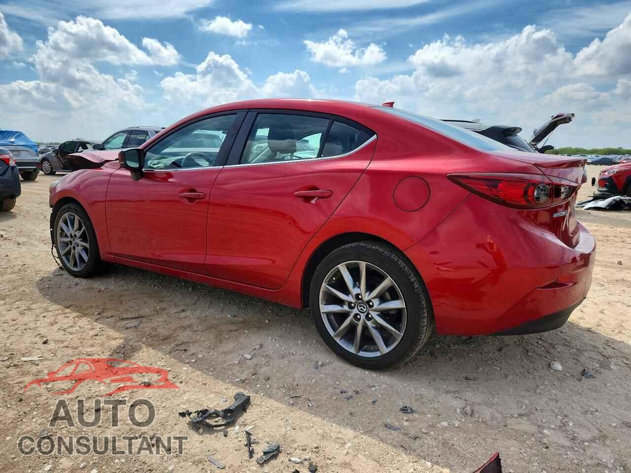 MAZDA 3 2018 - 3MZBN1V31JM230273