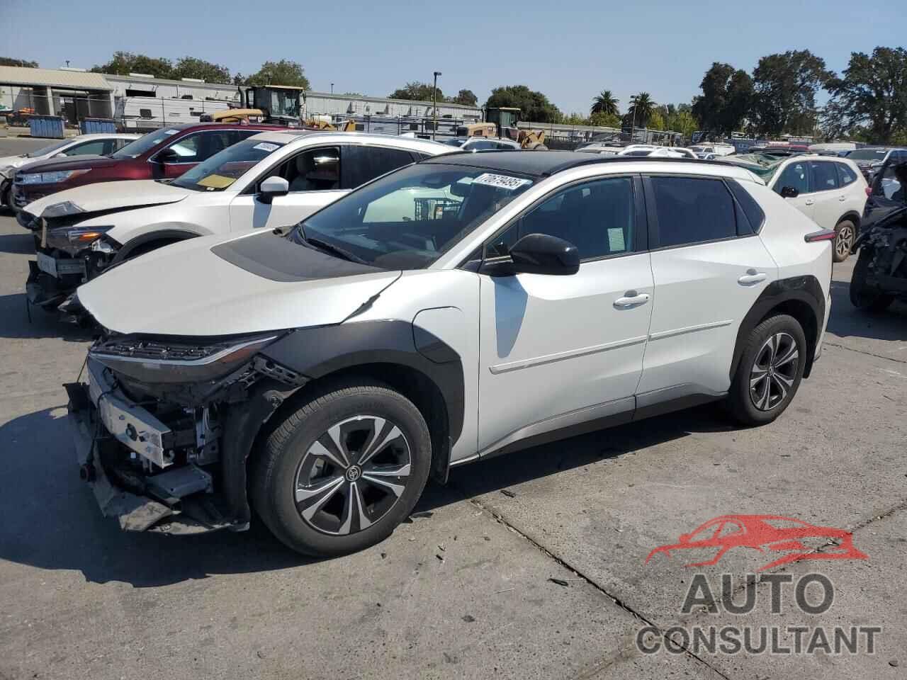 TOYOTA BZ4X XLE 2023 - JTMABACA0PA026983