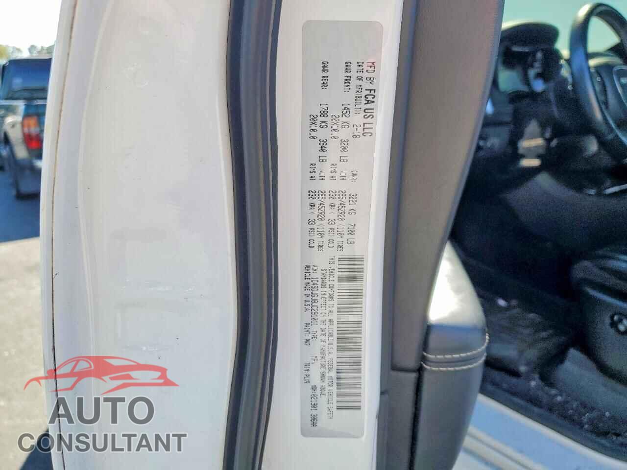 DODGE DURANGO 2018 - 1C4SDJGJ8JC291011