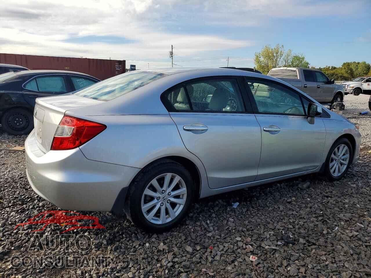 HONDA CIVIC 2012 - 19XFB2F80CE103234