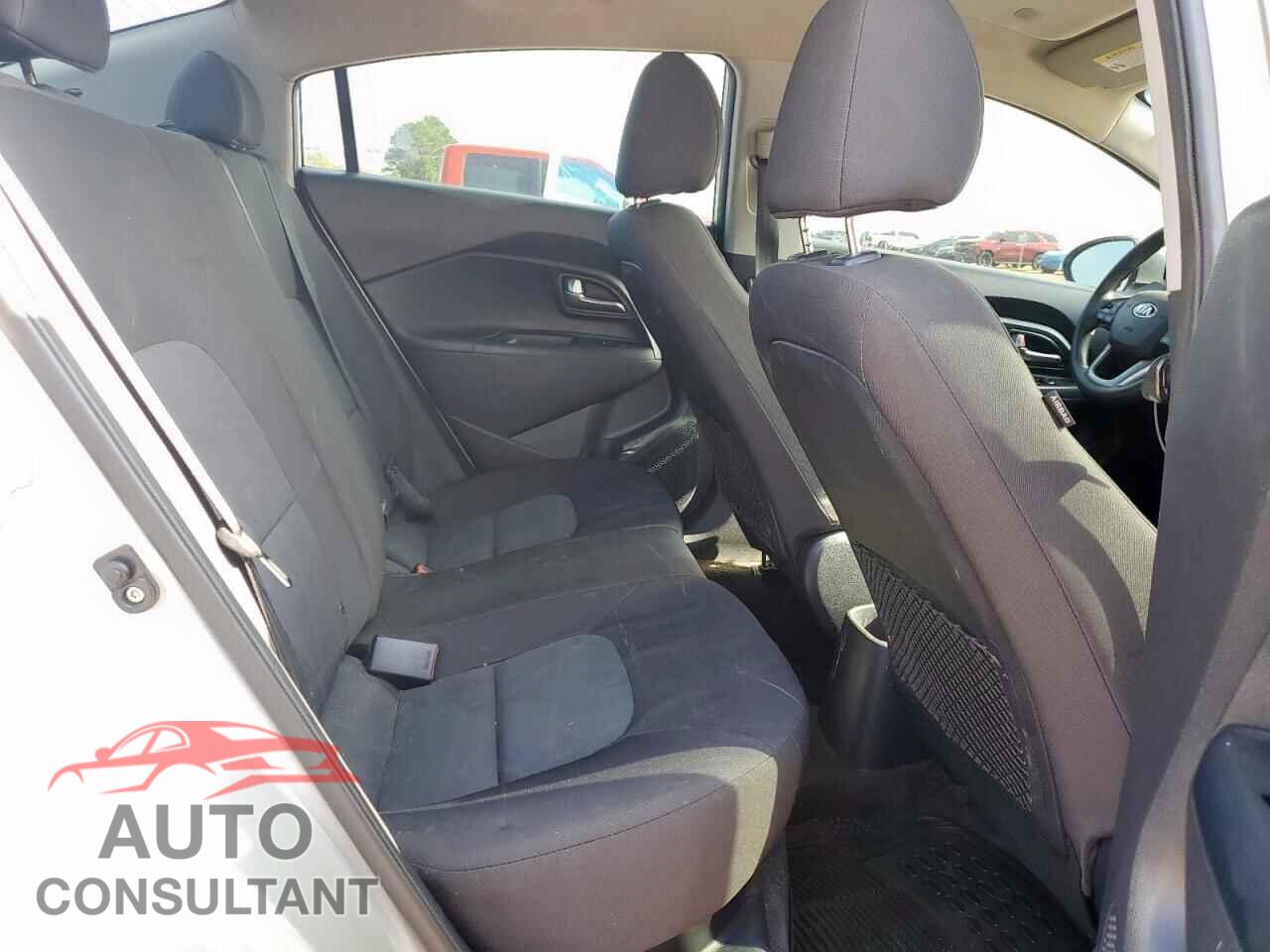 KIA RIO 2017 - KNADM4A3XH6057253