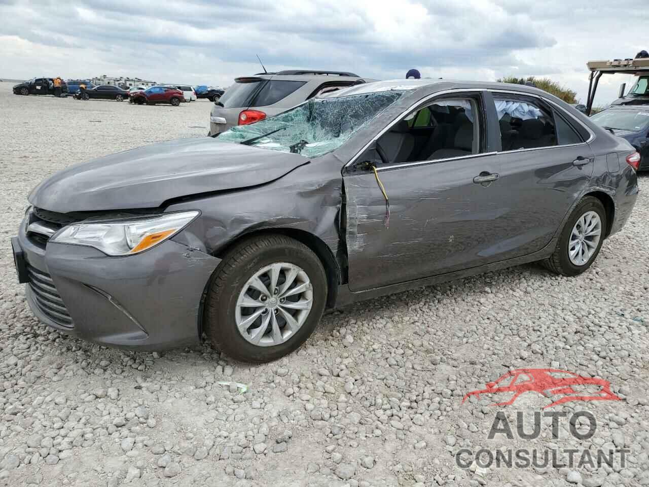TOYOTA CAMRY 2016 - 4T4BF1FK6GR539877