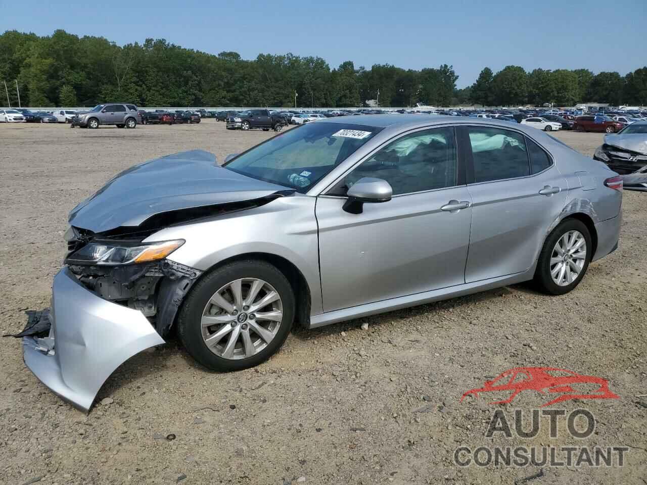 TOYOTA CAMRY 2018 - 4T1B11HK8JU617511