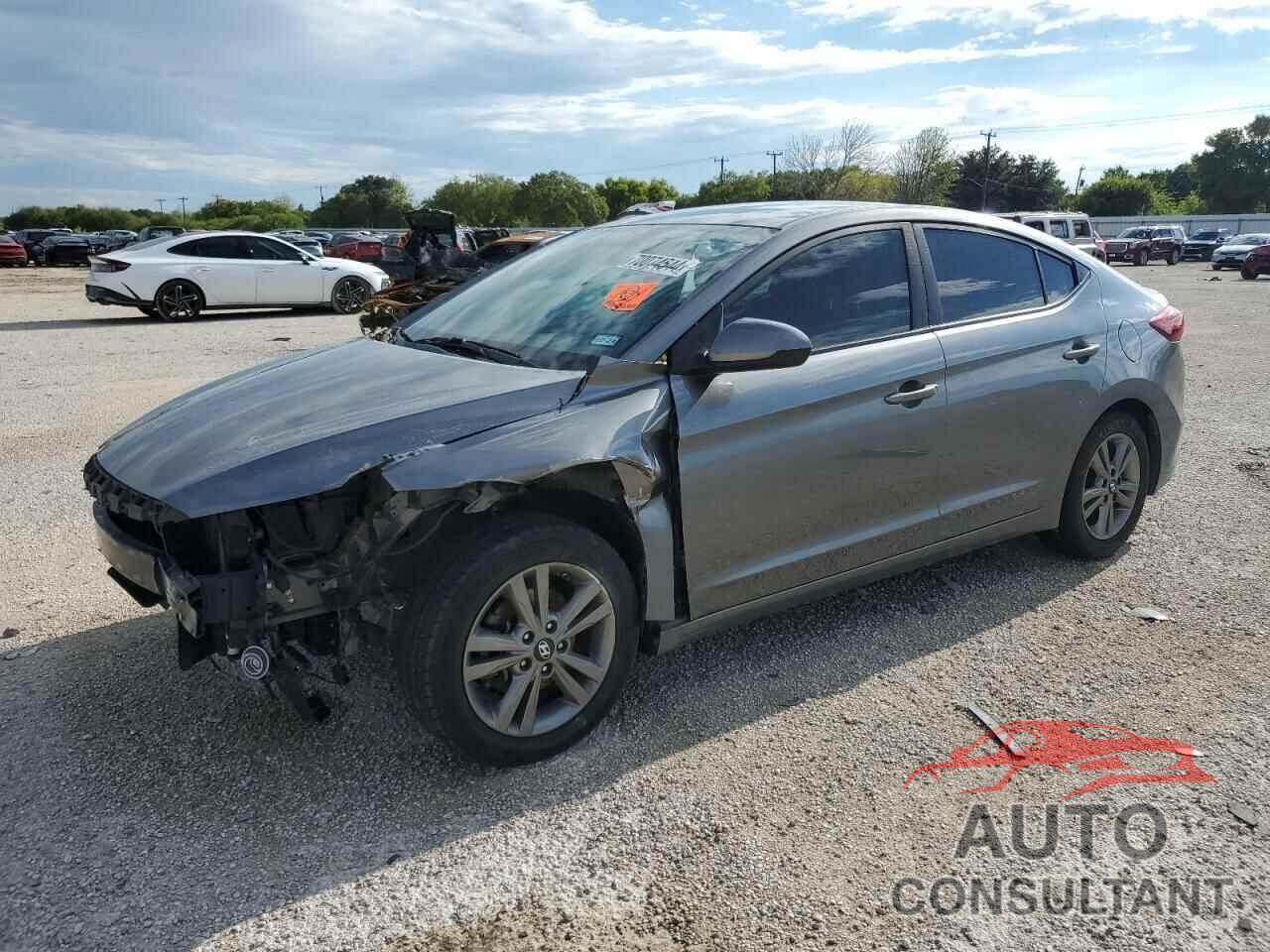 HYUNDAI ELANTRA 2018 - 5NPD84LF1JH257657