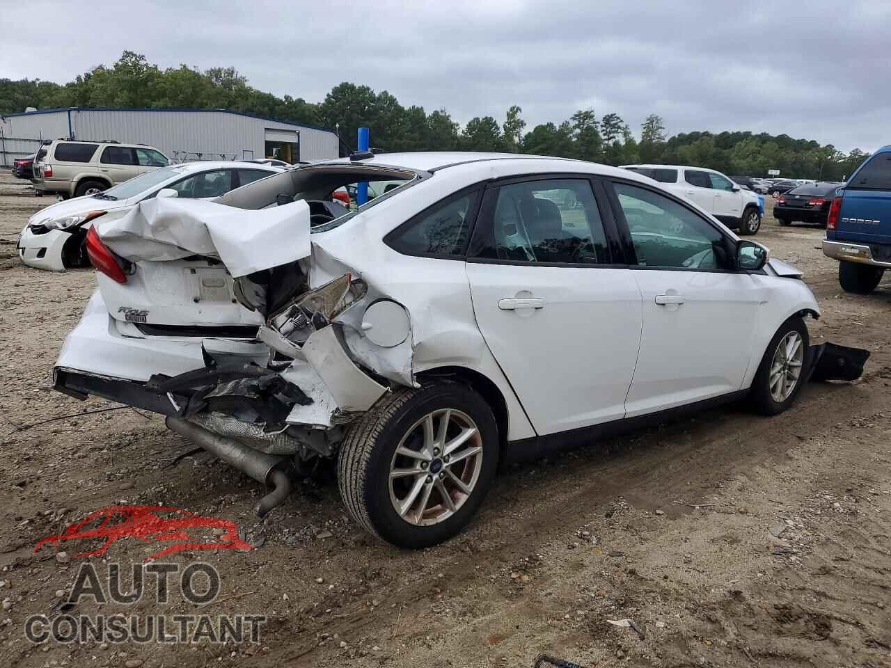 FORD FOCUS 2017 - 1FADP3F23HL327595