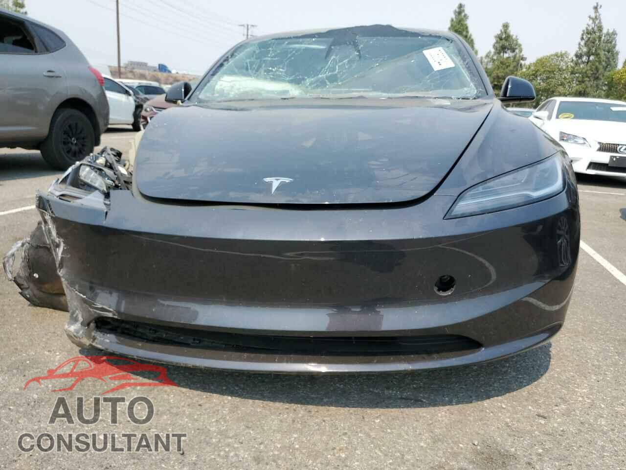 TESLA MODEL 3 2024 - 5YJ3E1EAXRF732219