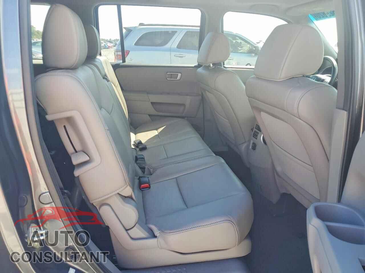 HONDA PILOT 2012 - 5FNYF3H51CB037101