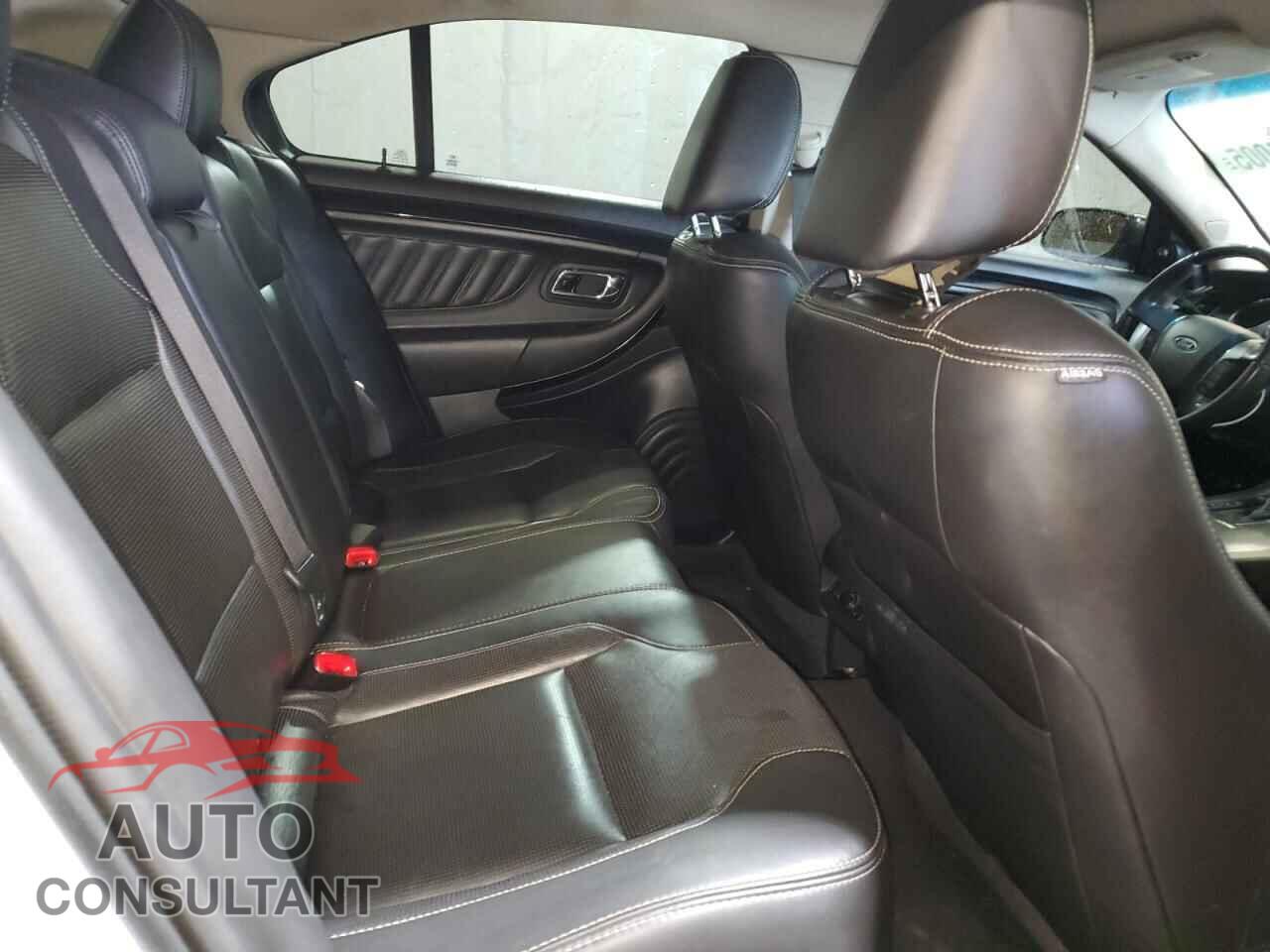 FORD TAURUS 2010 - 1FAHP2FW4AG149631