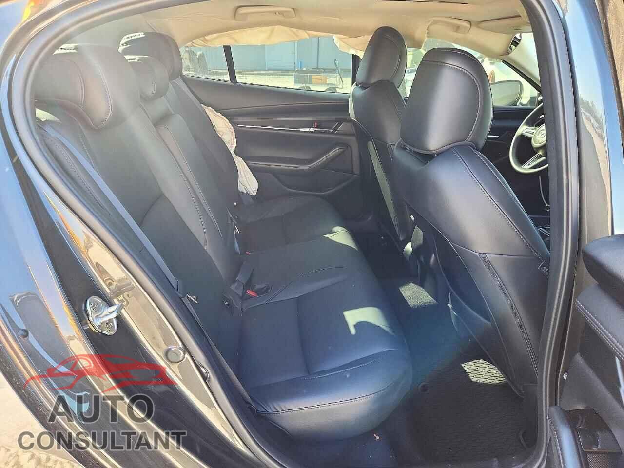 MAZDA 3 2023 - 3MZBPACM0PM363685