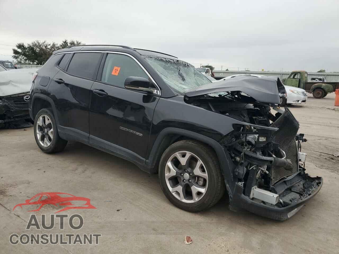 JEEP COMPASS 2018 - 3C4NJCCB1JT124364