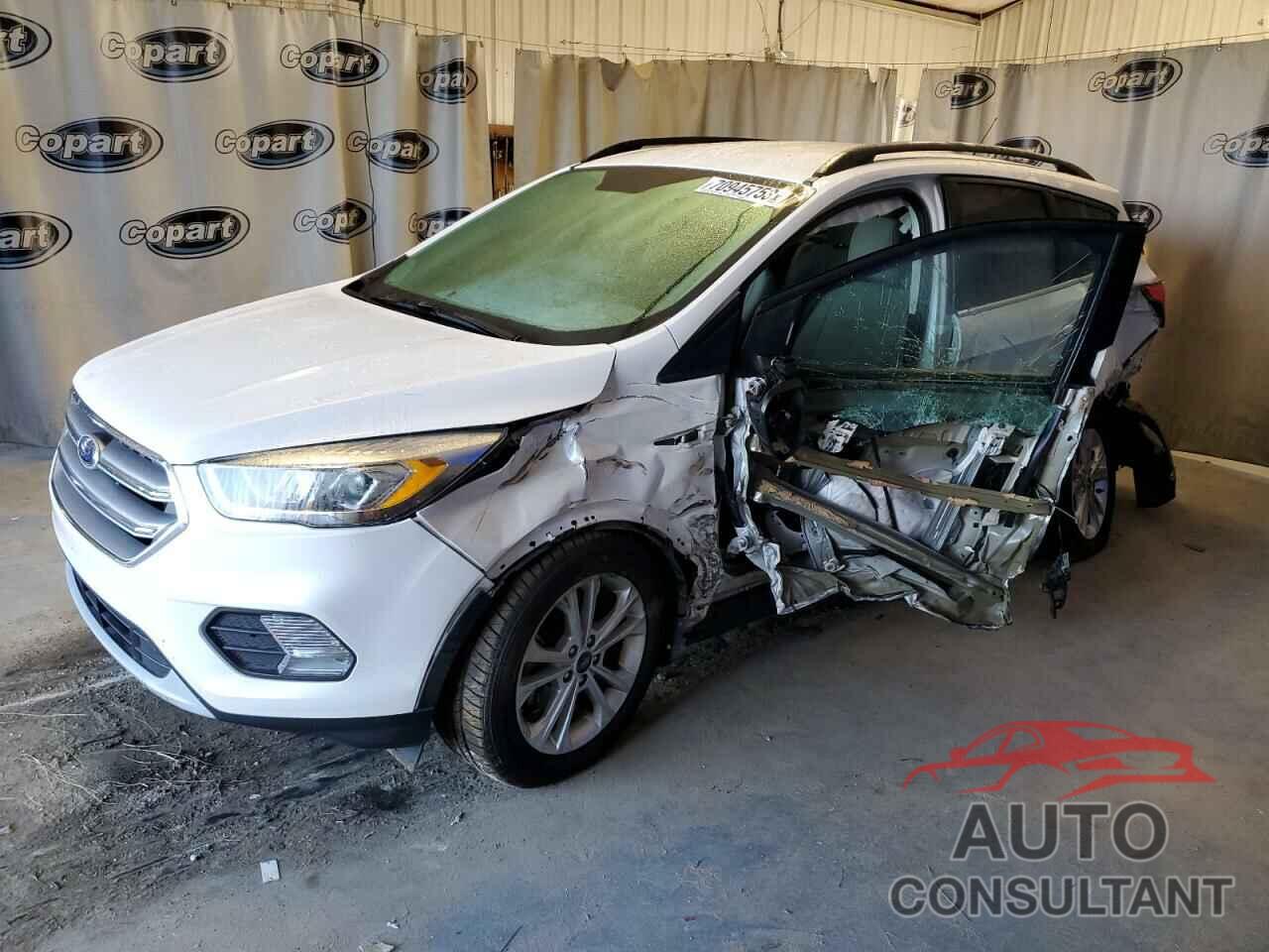 FORD ESCAPE 2017 - 1FMCU0GD0HUB35439