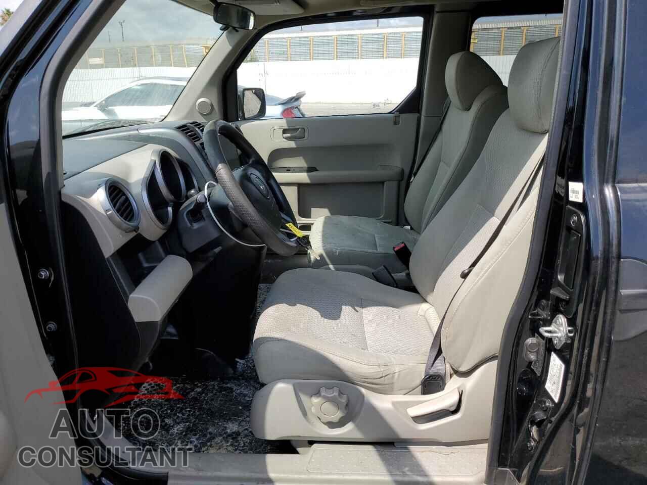 HONDA ELEMENT 2011 - 5J6YH1H33BL001669