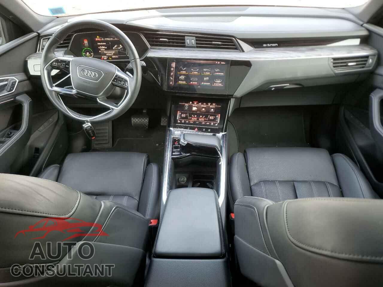 AUDI E-TRON 2019 - WA1VAAGE1KB006580