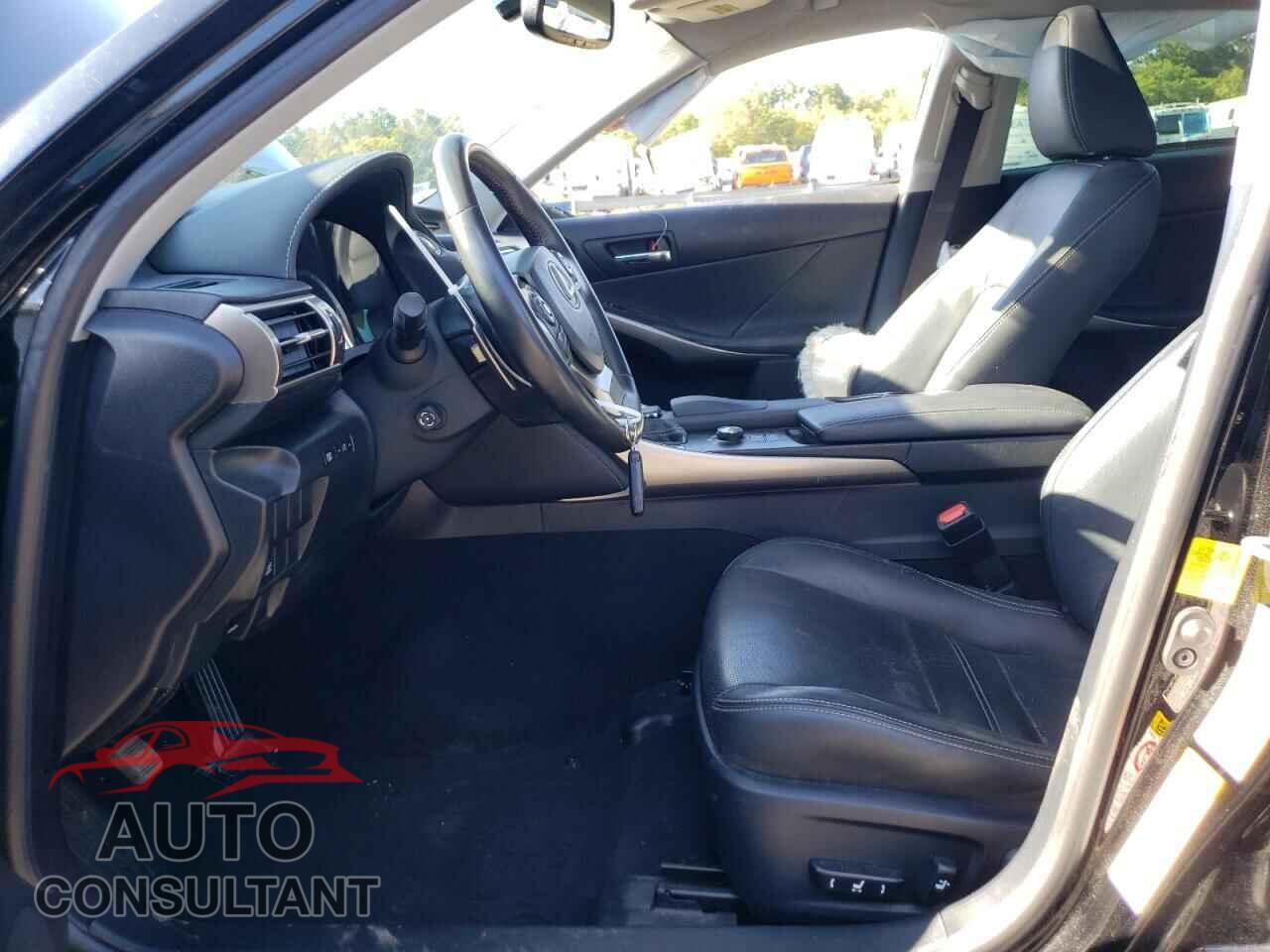 LEXUS IS 2015 - JTHCF1D28F5021198