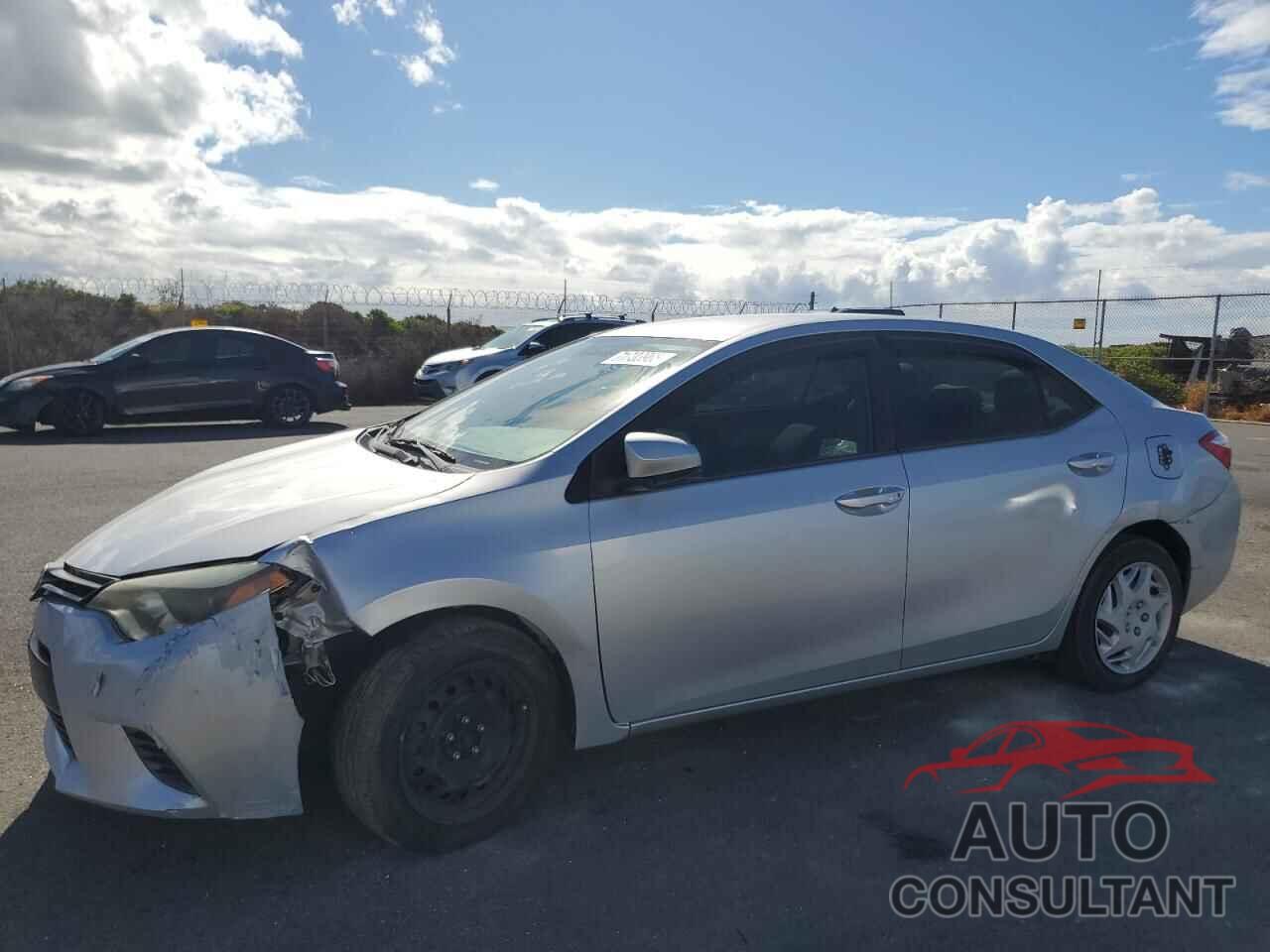 TOYOTA COROLLA 2015 - 5YFBURHE6FP199054