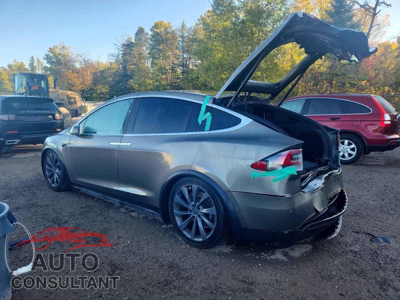TESLA MODEL X 2016 - 5YJXCBE26GF025301