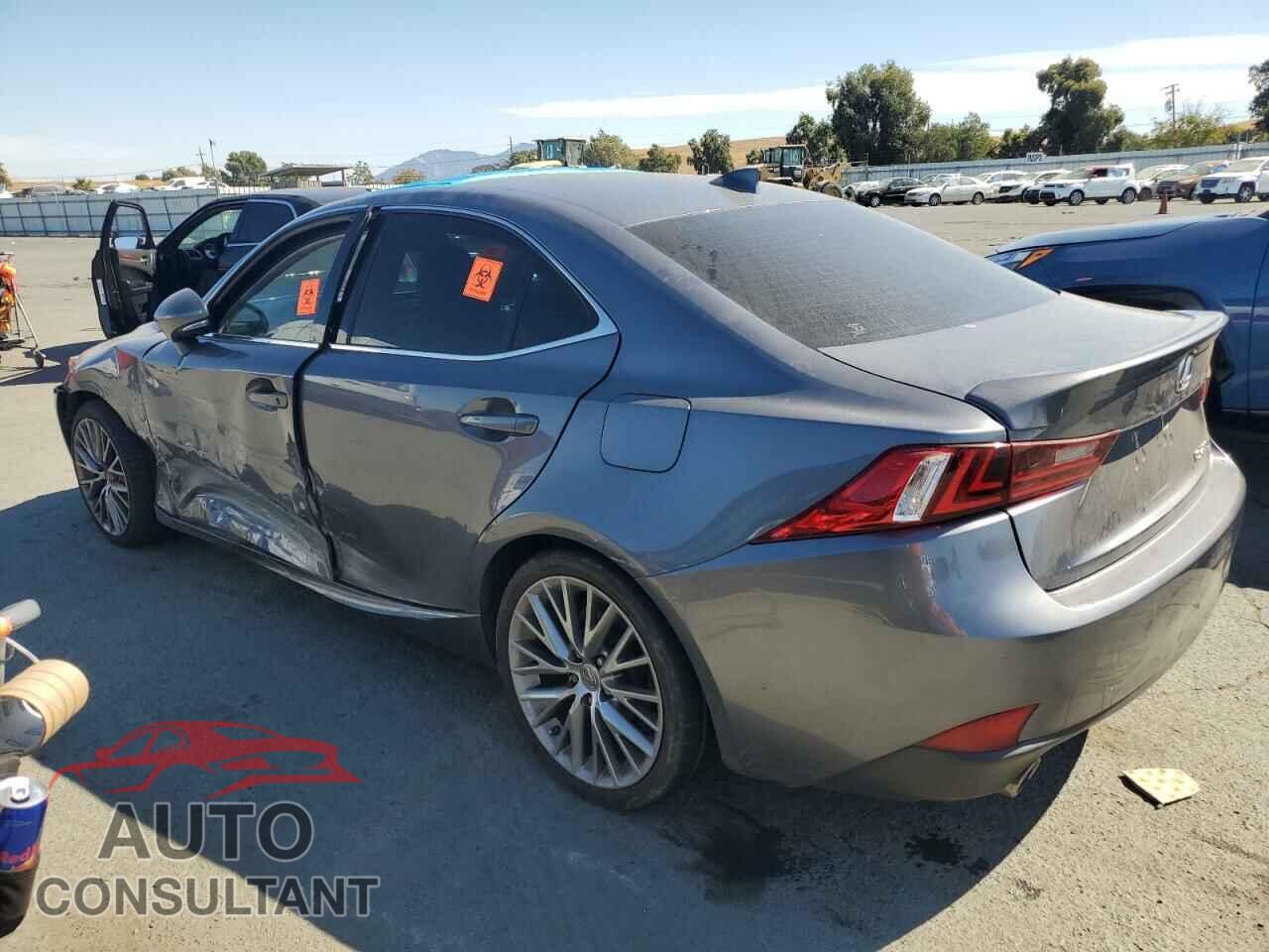 LEXUS IS 2016 - JTHBA1D20G5037553