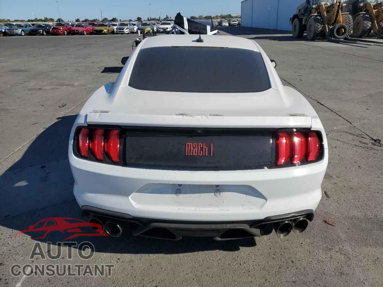 FORD MUSTANG 2021 - 1FA6P8R03M5551948
