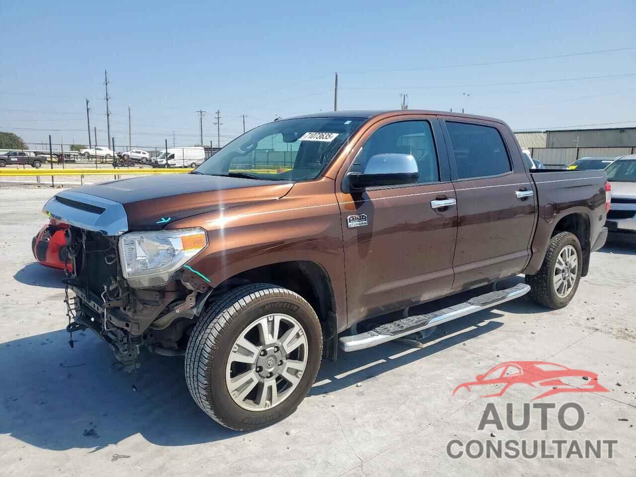 TOYOTA TUNDRA 2017 - 5TFAW5F13HX588592