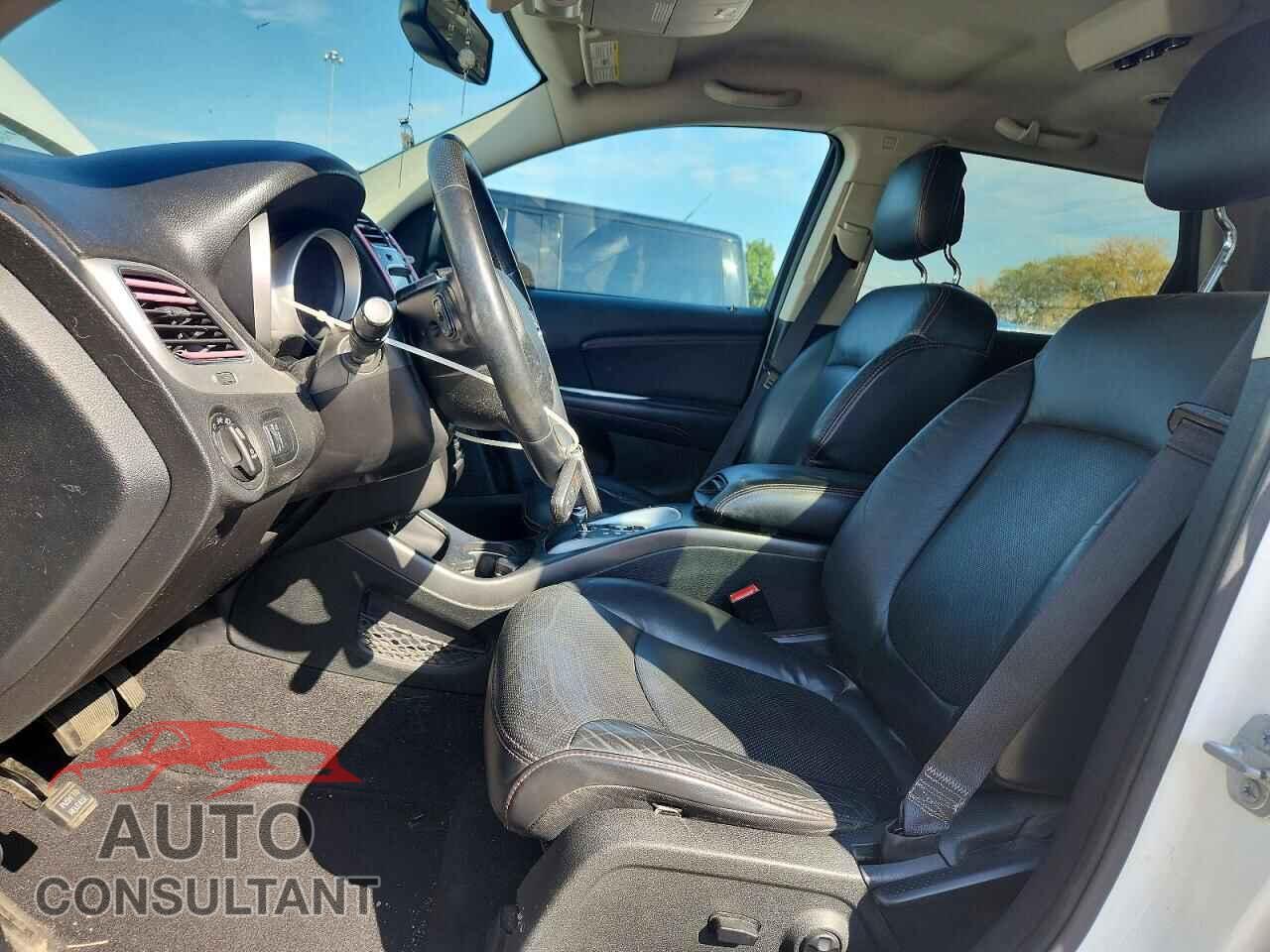 DODGE JOURNEY 2015 - 3C4PDDEG0FT693485
